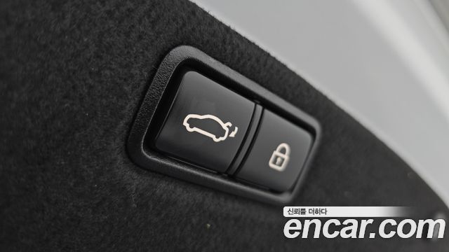 Genesis G80 3.3 GDI AWD Premium Luxury 2017 — фото 24
