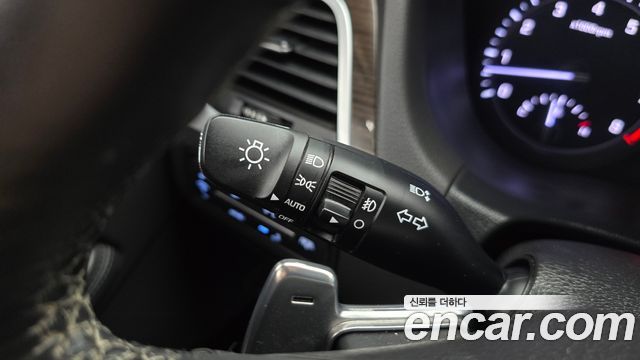 Genesis G80 3.3 GDI AWD Premium Luxury 2017 — фото 35