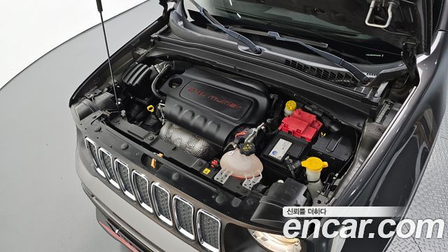 Jeep Renegade 2.4 Longitude 2021 — фото 6