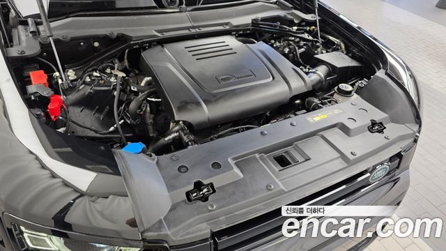Land Rover Defender (L663) 110 P300 X-Dynamic SE 2025 — фото 6