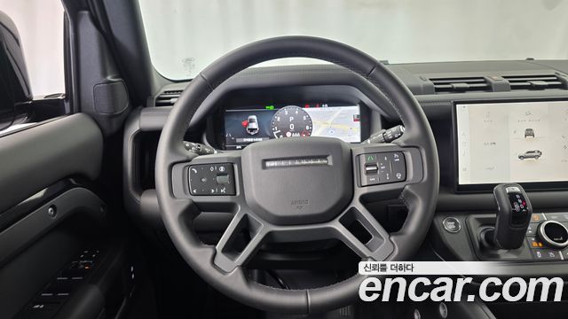 Land Rover Defender (L663) 110 P300 X-Dynamic SE 2025 — фото 12
