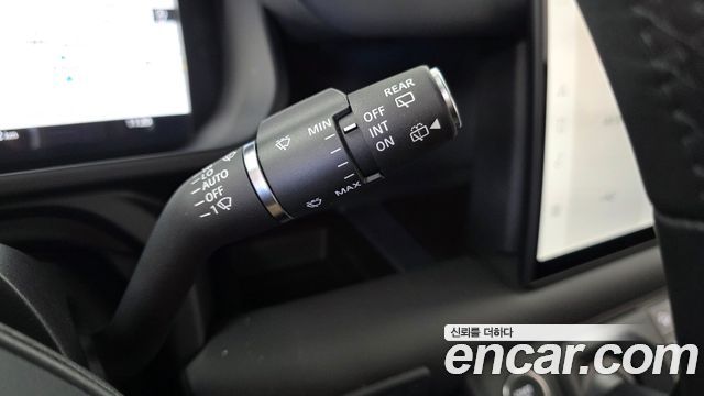 Land Rover Defender (L663) 110 P300 X-Dynamic SE 2025 — фото 29