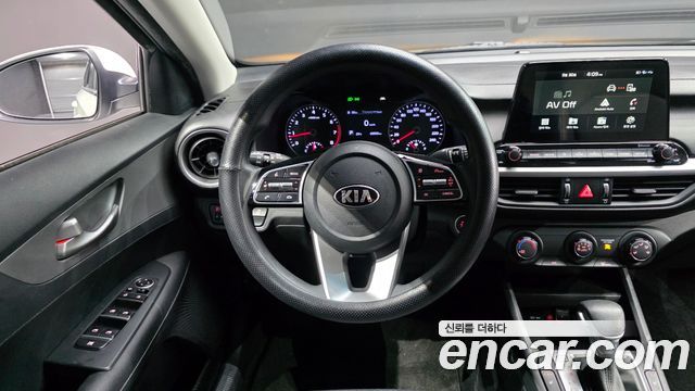 Kia K3 Trendy 2020 — фото 13