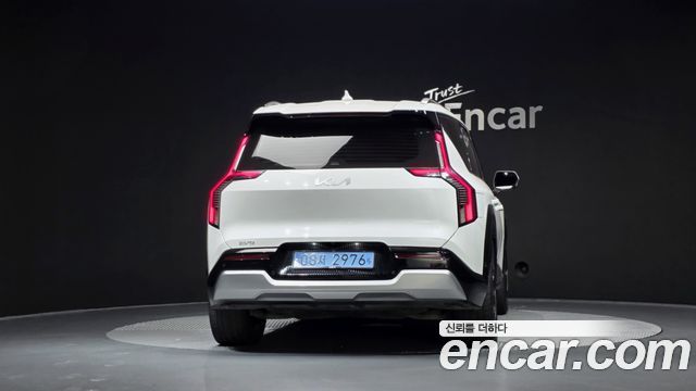 Kia EV9 Long Range 4WD Earth 2024 — фото 4