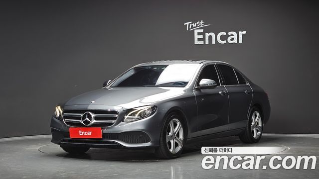 Mercedes-Benz E-Class (W213) E200 Avantgarde 2017 — фото 1
