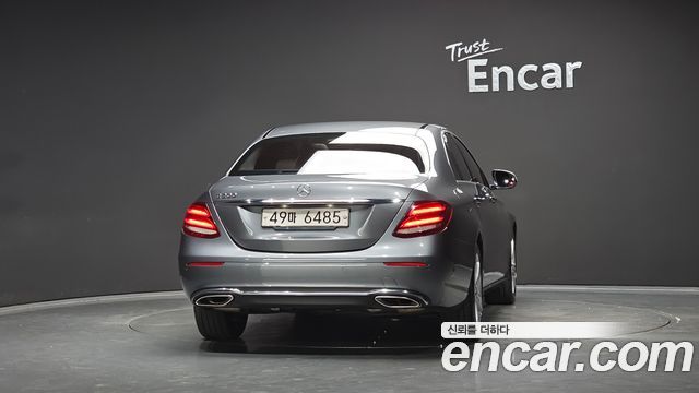 Mercedes-Benz E-Class (W213) E200 Avantgarde 2017 — фото 4