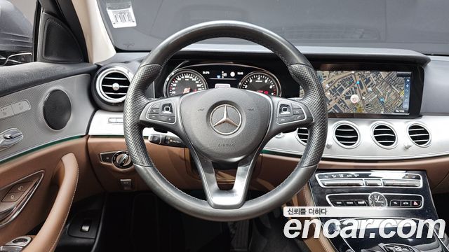 Mercedes-Benz E-Class (W213) E200 Avantgarde 2017 — фото 13