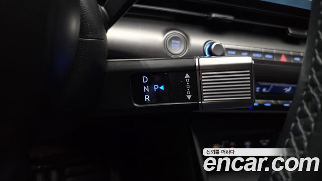 Hyundai Kona (SX2) Gasoline 1.6 Turbo 2WD Premium 2023 — фото 9