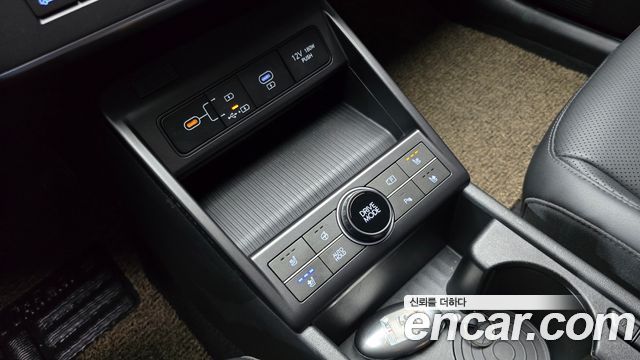 Hyundai Kona (SX2) Gasoline 1.6 Turbo 2WD Premium 2023 — фото 30