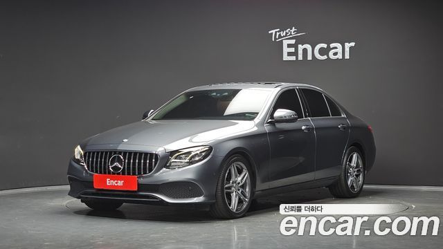 Mercedes-Benz E-Class (W213) E220d Avantgarde 2017 — фото 1