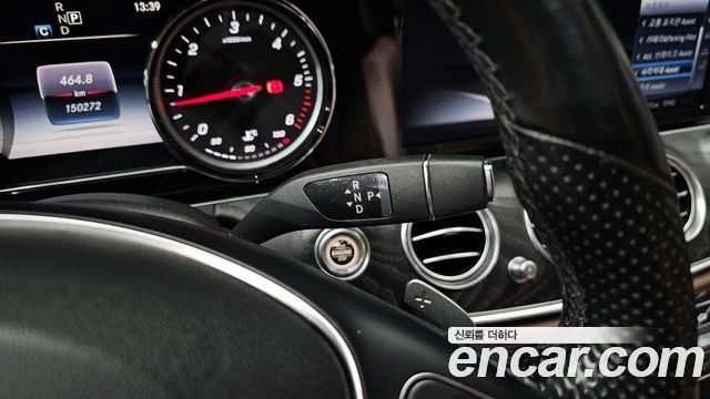 Mercedes-Benz E-Class (W213) E220d Avantgarde 2017 — фото 9