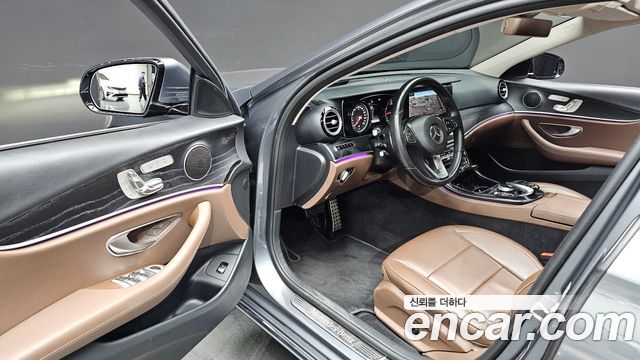 Mercedes-Benz E-Class (W213) E220d Avantgarde 2017 — фото 12