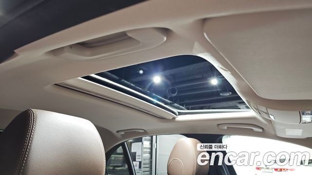 Mercedes-Benz E-Class (W213) E220d Avantgarde 2017 — фото 18