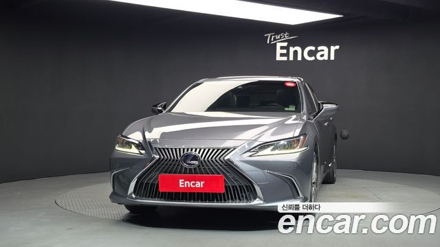 Lexus ES300h (VII) Luxury 2019 — фото 3