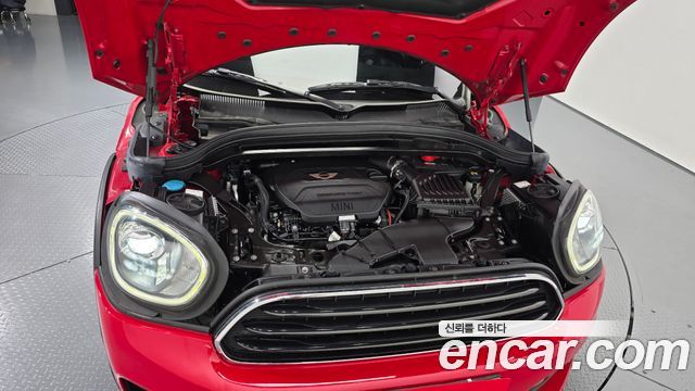 MINI Cooper D Countryman Standard 2nd 2018 — фото 6