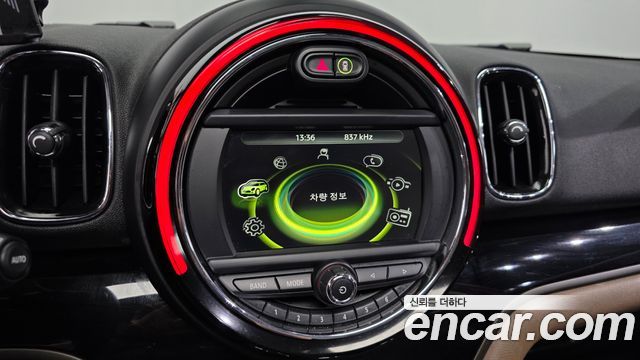 MINI Cooper D Countryman Standard 2nd 2018 — фото 14