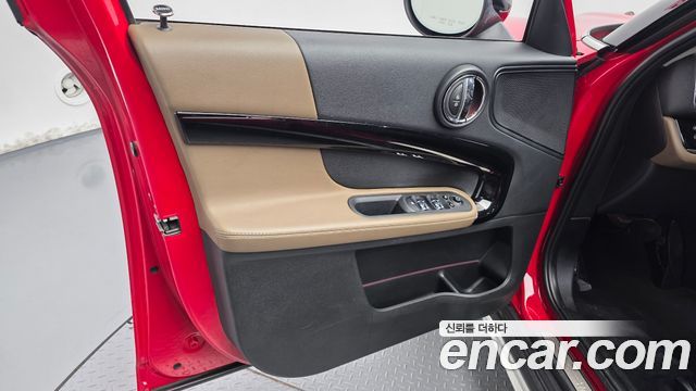 MINI Cooper D Countryman Standard 2nd 2018 — фото 24