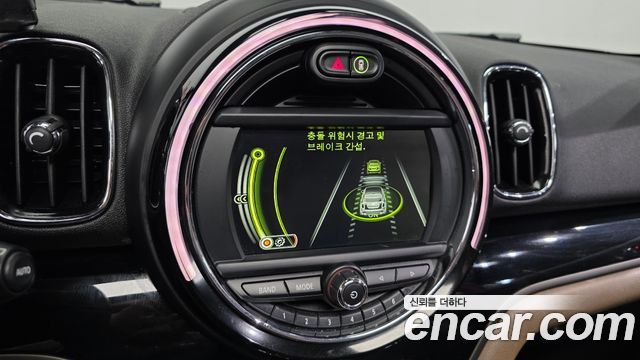 MINI Cooper D Countryman Standard 2nd 2018 — фото 28