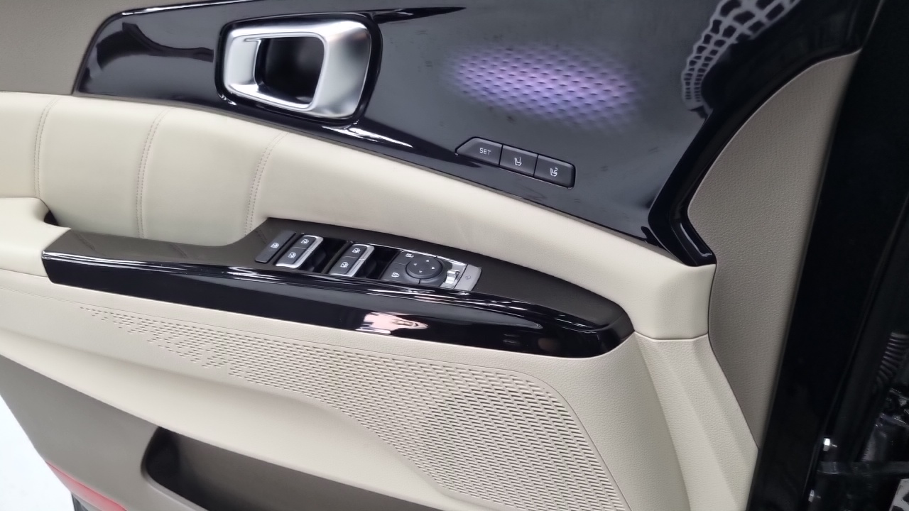 Kia Carnival (IV) Diesel 9-Seater Hi-Limousine Signature 2023 — фото 20