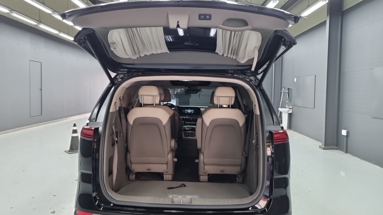 Kia Carnival (IV) Diesel 9-Seater Hi-Limousine Signature 2023 — фото 22