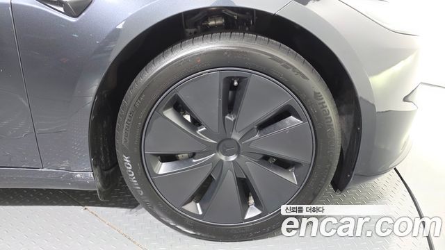 Tesla Model 3 Long Range AWD 2024 — фото 21