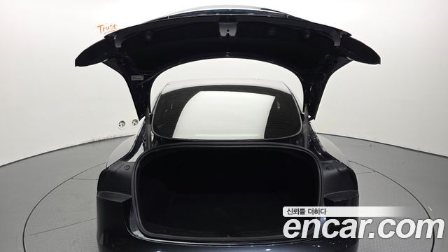 Tesla Model 3 Long Range AWD 2024 — фото 31