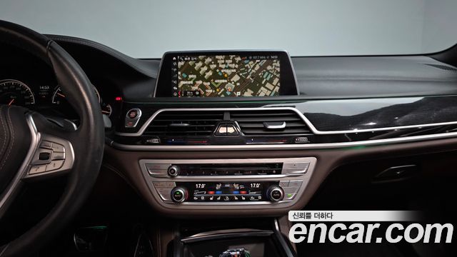 BMW 7 Series (G11) 730Ld xDrive M Sport 2018 — фото 14