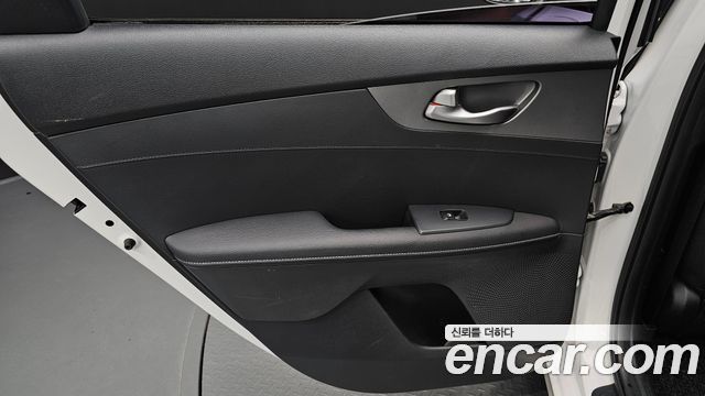 Kia K3 Trendy 2020 — фото 25