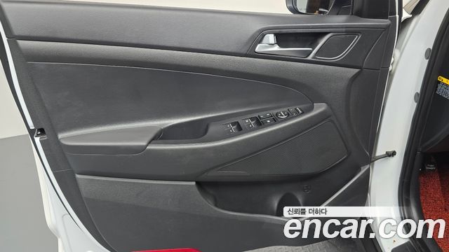 Hyundai Tucson Gasoline 1.6 turbo 2WD Premium 2019 — фото 24