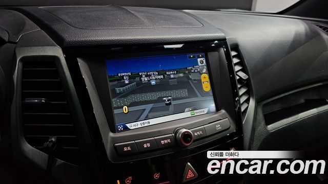 KG Mobility (SsangYong) Tivoli Armor Gear Edition 2WD 2018 — фото 13