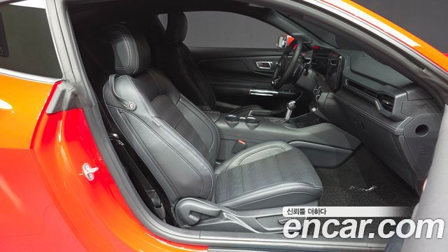 Ford Mustang (VII) 2.3 EcoBoost Premium Coupe 2025 — фото 15