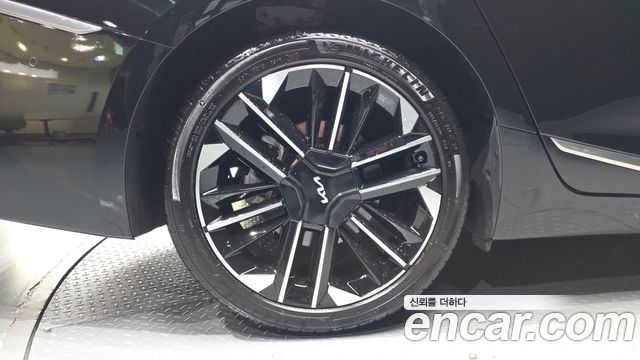 Kia K8 2.5 Gasoline 2WD Signature 2025 — фото 5
