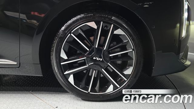 Kia K8 2.5 Gasoline 2WD Signature 2025 — фото 21