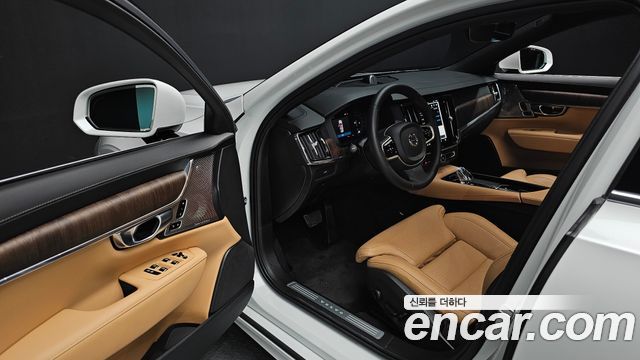 Volvo S90 B6 AWD Ultimate Bright 2024 — фото 11