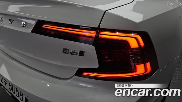 Volvo S90 B6 AWD Ultimate Bright 2024 — фото 23