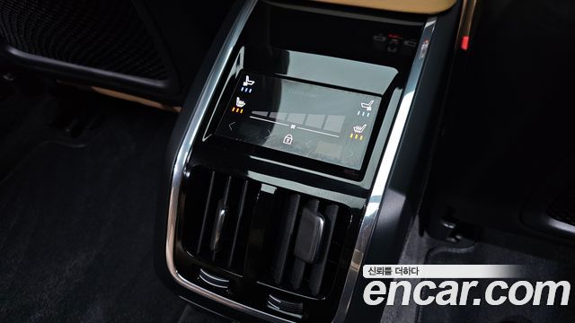 Volvo S90 B6 AWD Ultimate Bright 2024 — фото 28