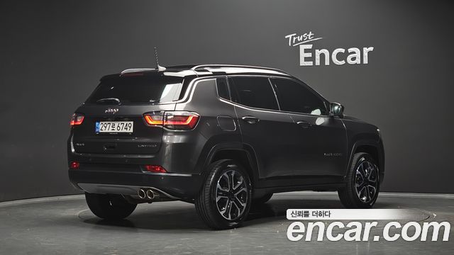 Jeep Compass (II) 2.4 Limitied AWD 2022 — фото 2