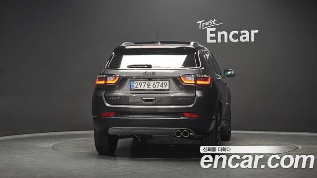 Jeep Compass (II) 2.4 Limitied AWD 2022 — фото 4