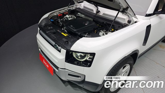 Land Rover Defender (L663) 110 D240 SE 2020 — фото 6