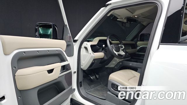Land Rover Defender (L663) 110 D240 SE 2020 — фото 10