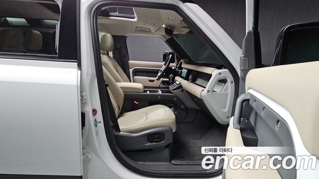 Land Rover Defender (L663) 110 D240 SE 2020 — фото 15