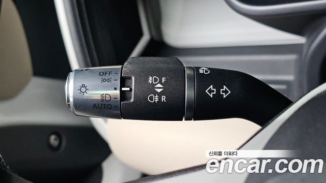 Land Rover Defender (L663) 110 D240 SE 2020 — фото 21
