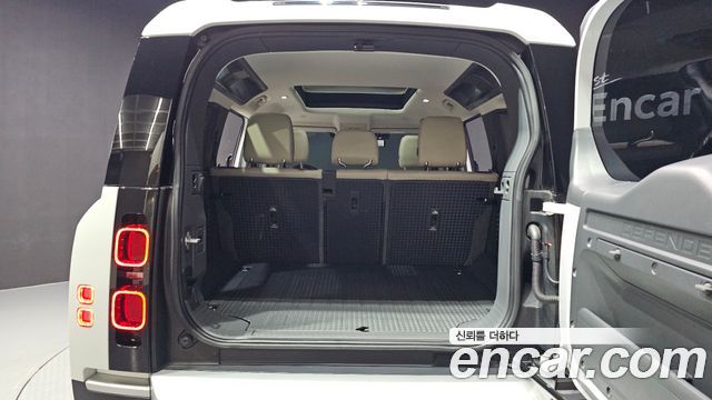 Land Rover Defender (L663) 110 D240 SE 2020 — фото 42