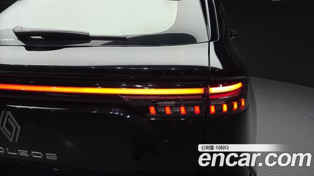 Renault Korea Grand Koleos 1.5 E-TECH Esprit Alphine Noir 2WD 2025 — фото 23