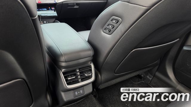 Hyundai Grandeur (GN7) 3.5 Gasoline 2WD Exclusive 2023 — фото 18