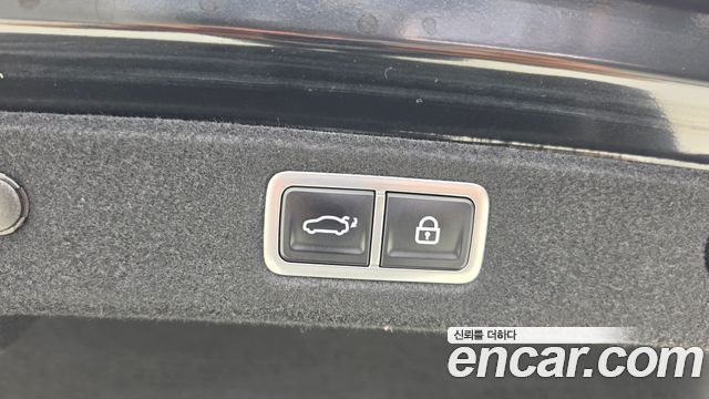 Hyundai Grandeur (GN7) 3.5 Gasoline 2WD Exclusive 2023 — фото 19