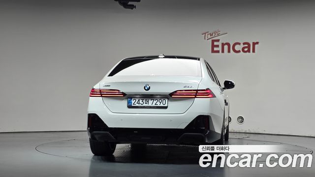 BMW 5 Series (G60) 530i xDrive M Sport 2025 — фото 4