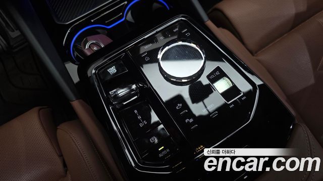 BMW 5 Series (G60) 530i xDrive M Sport 2025 — фото 9