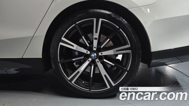 BMW 5 Series (G60) 530i xDrive M Sport 2025 — фото 21