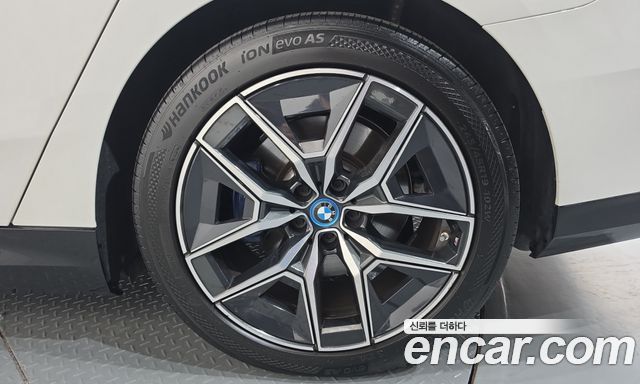 BMW i5 (G60) eDrive 40 M Sport 2024 — фото 21